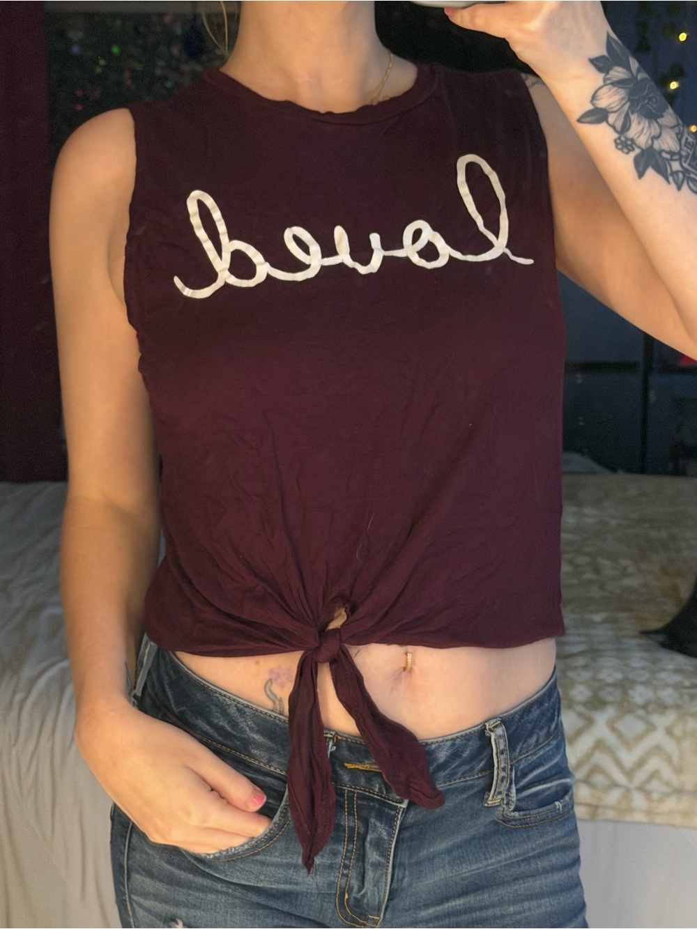 Sleeveless Tie-Front Crop Top in Wine